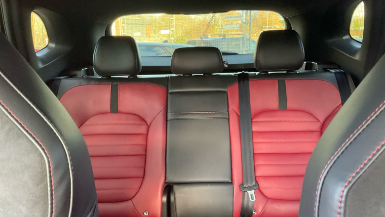 MG Hs 1.5 T-GDI Exclusive 5dr DCT Petrol Hatchback